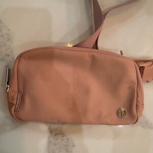 NWOT lululemon athletica Peach Crossbody Bag